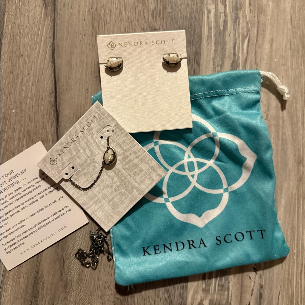 Kendra Scott “Marie” Silver and Cream Earrings Set
